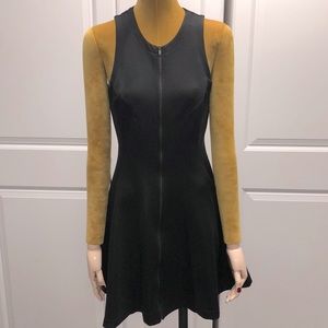 Women’s Bar III dress with front zip detail